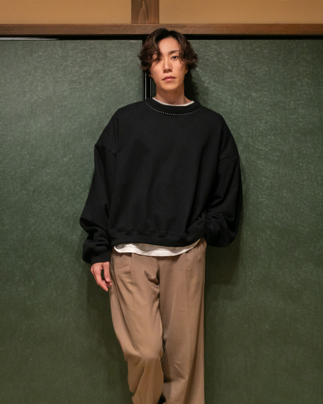黒染め BIG SILHOUETTE SWEAT